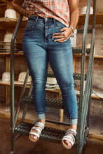 Load image into Gallery viewer, Rockie Revival Jeans