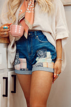 Load image into Gallery viewer, Raggdy Anne Shorts